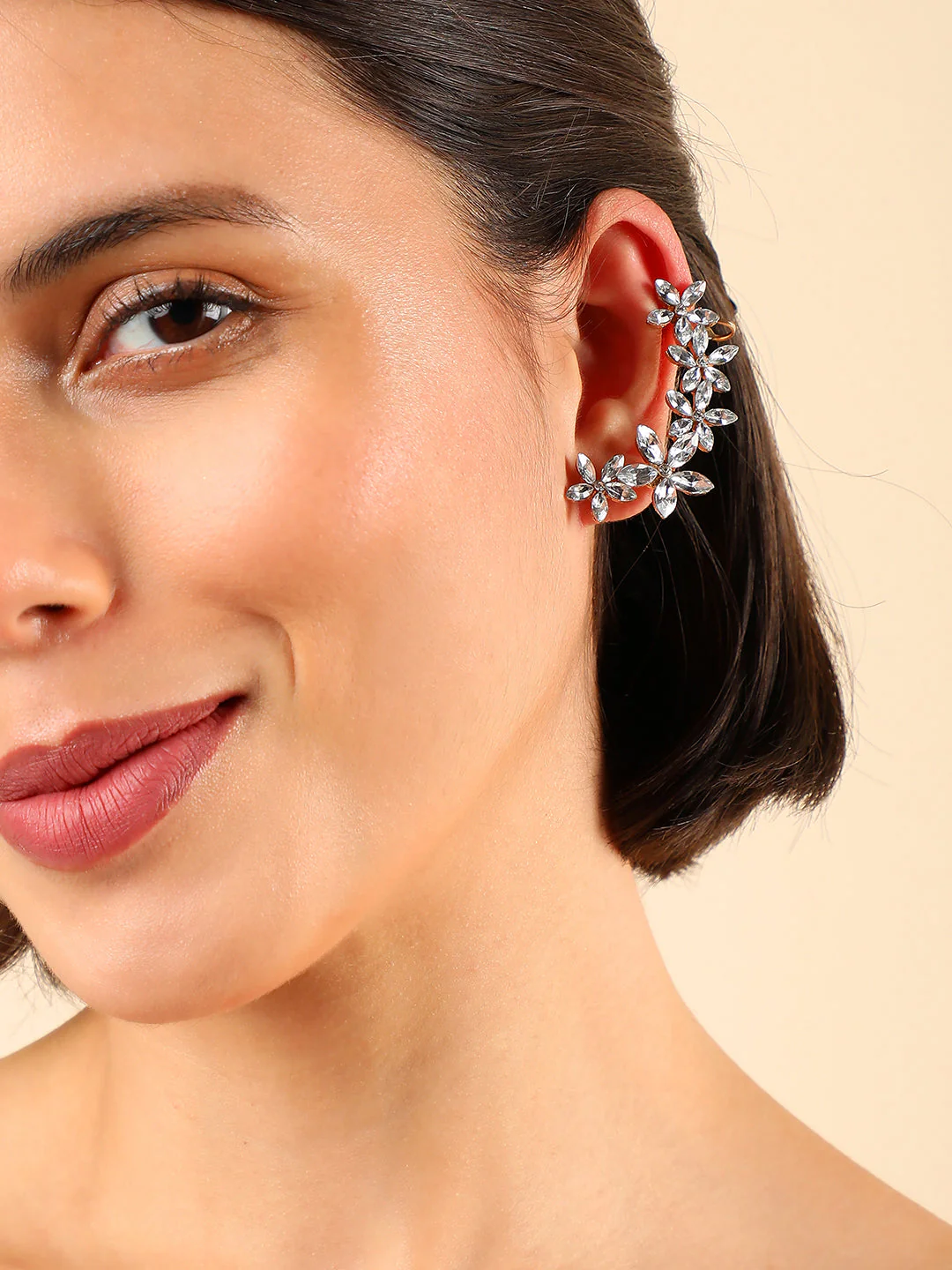 Gleaming Gems Ear Cuff - Image 5