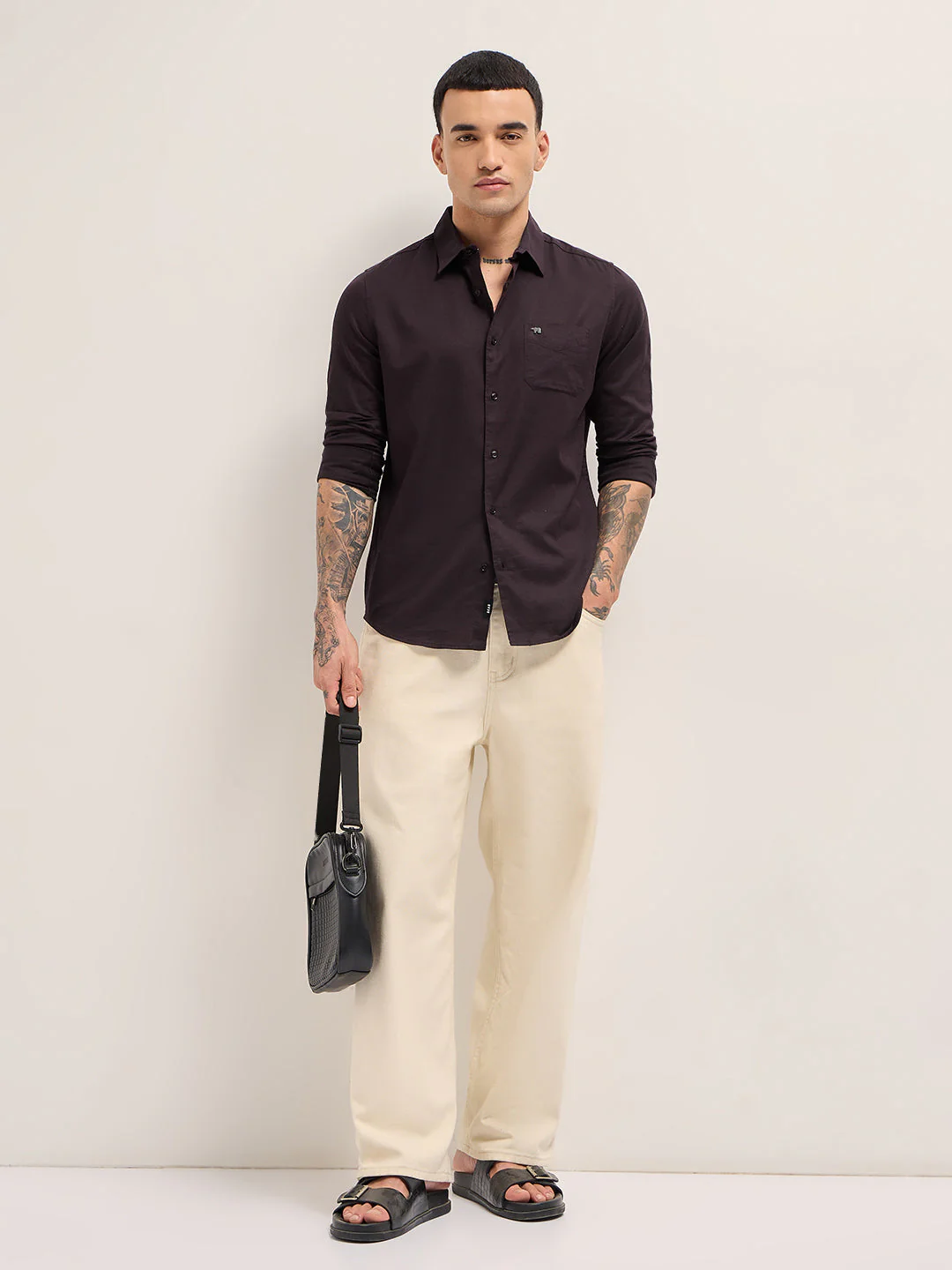 Maroon Solid Cotton Blend Slim Fit Casual Shirt - Image 4