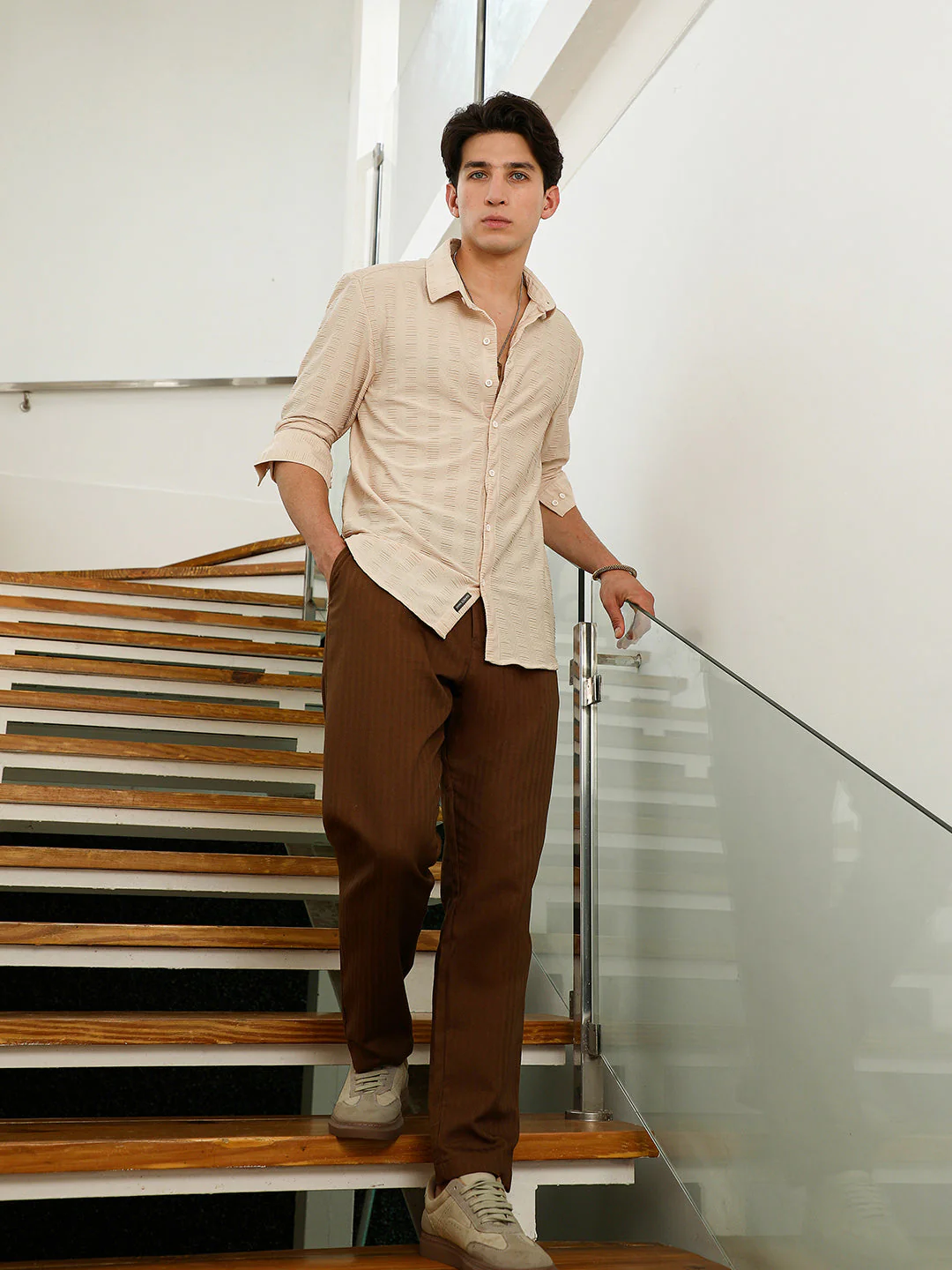 Beige Textured Slim Fit Full Sleeve Shirt For Men - Image 5