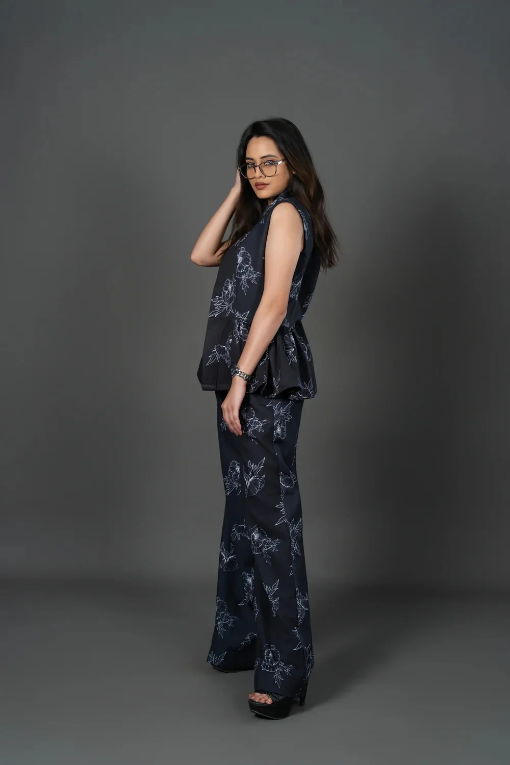 Black Bloom Set - Image 4