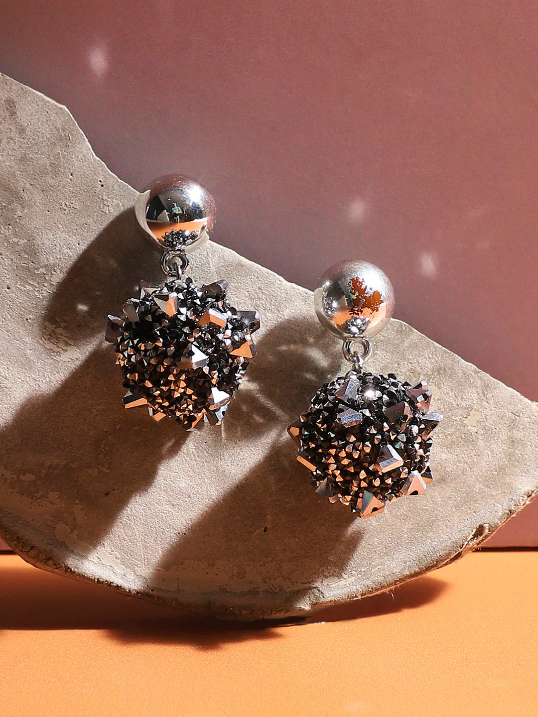 Contemporary Studs Earrings