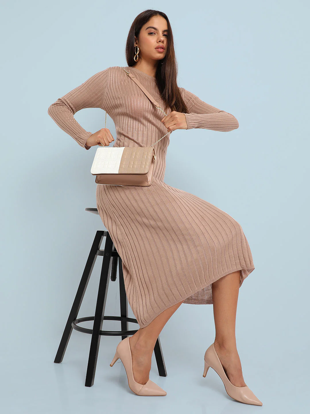 Contrast Flap Sling Bag - White & Beige - Image 2