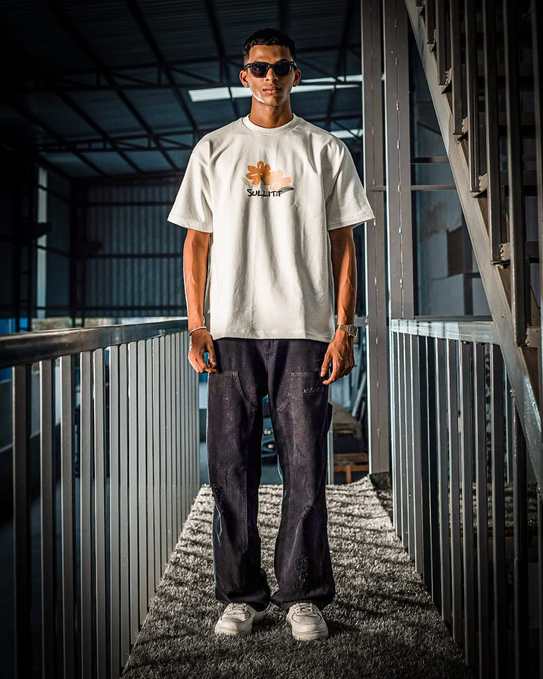 KISS OF NECTAR WHITE TEE