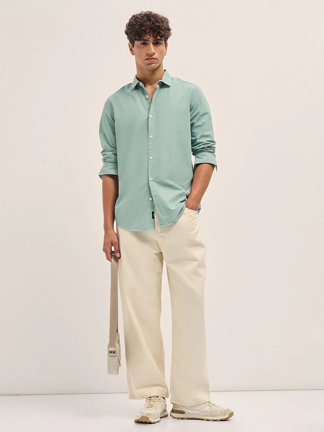 Green Solid Cotton Slim Fit Casual Shirt - Image 4
