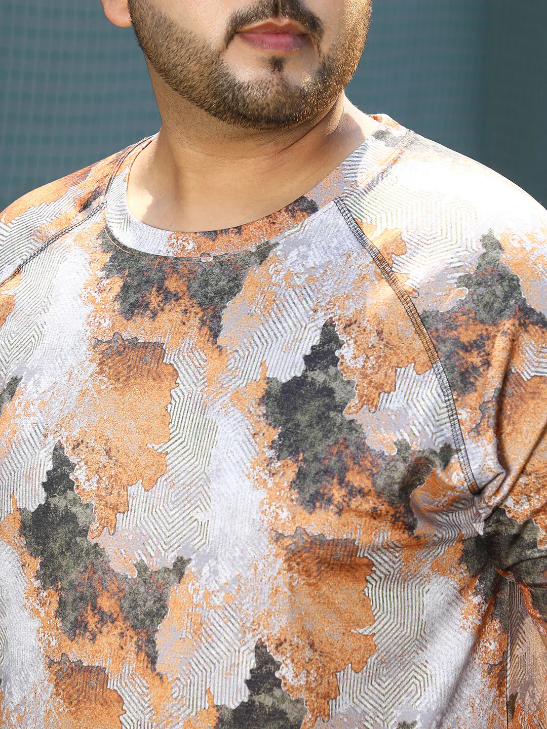 Blur-Imprint Activewear T-Shirt - Image 7