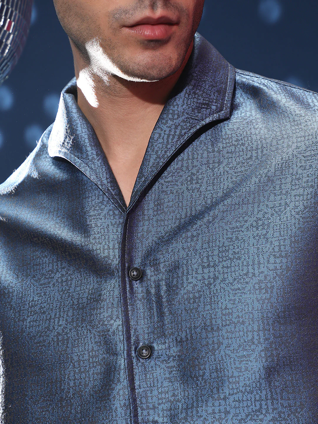 Distortion-Texture Shirt - Image 7
