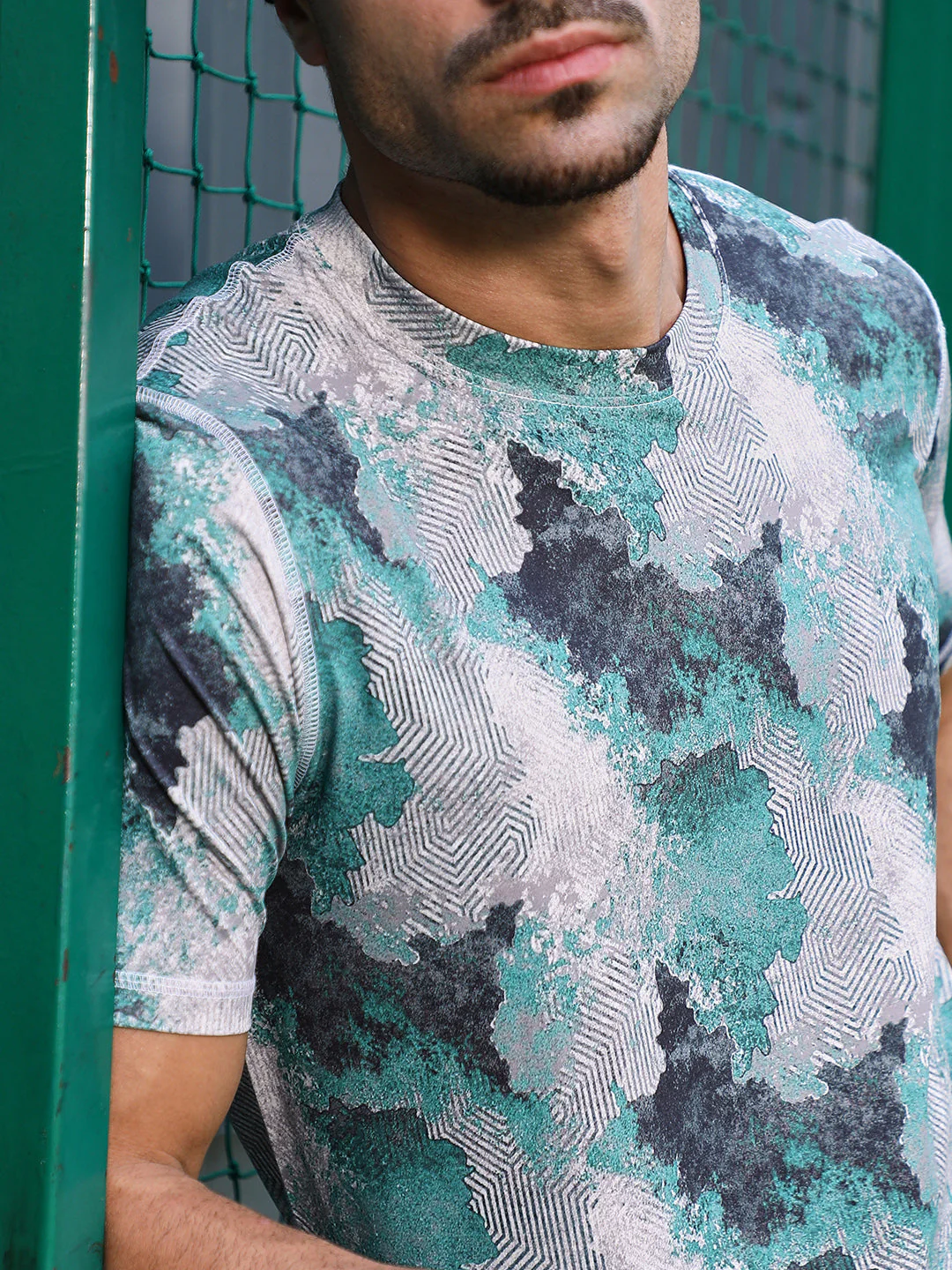 Blur-Imprint Activewear T-Shirt - Image 7