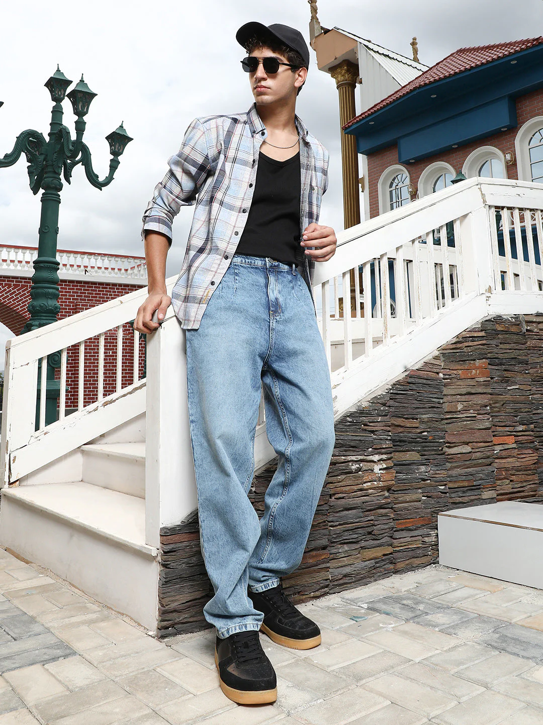 Light-Wash Pleated Denim Jeans - Image 6
