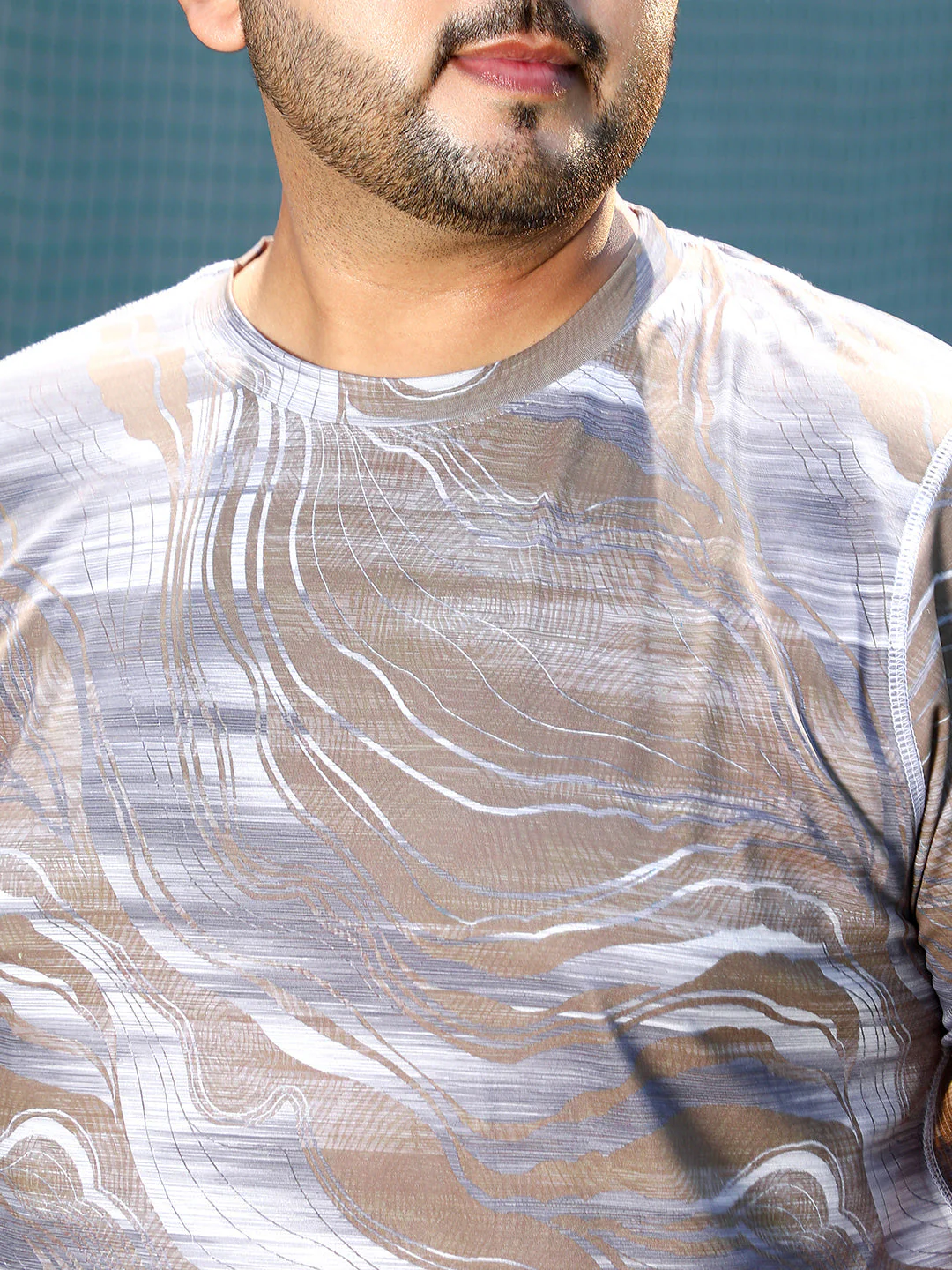 Lined-Dye Activewear T-Shirt - Image 7