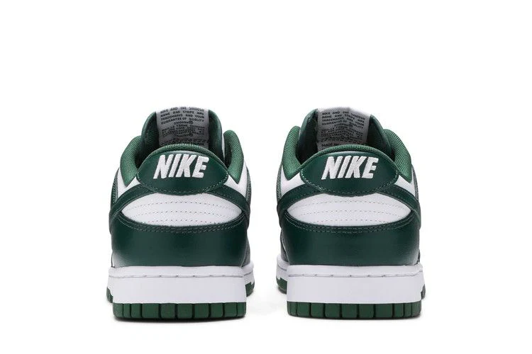 Nike Dunk Low 'TeamGreen' - Image 5