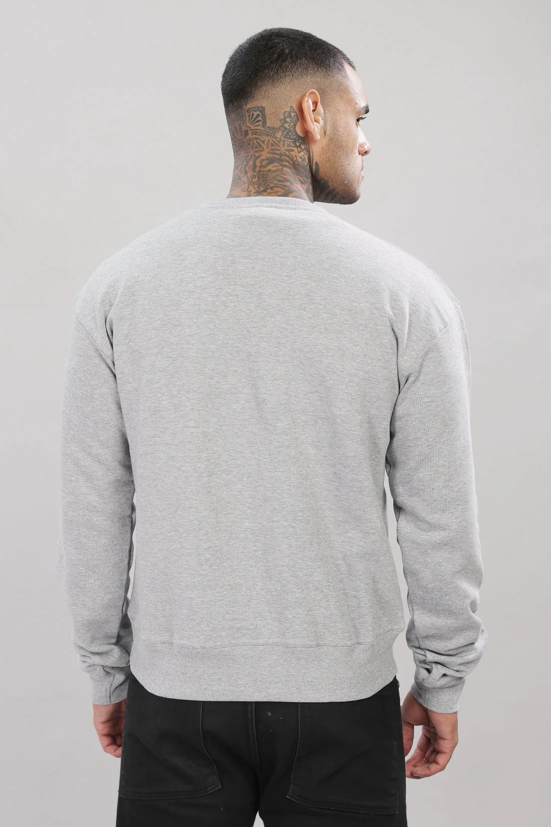 Winter Oversized Sweatshirt - Image 9