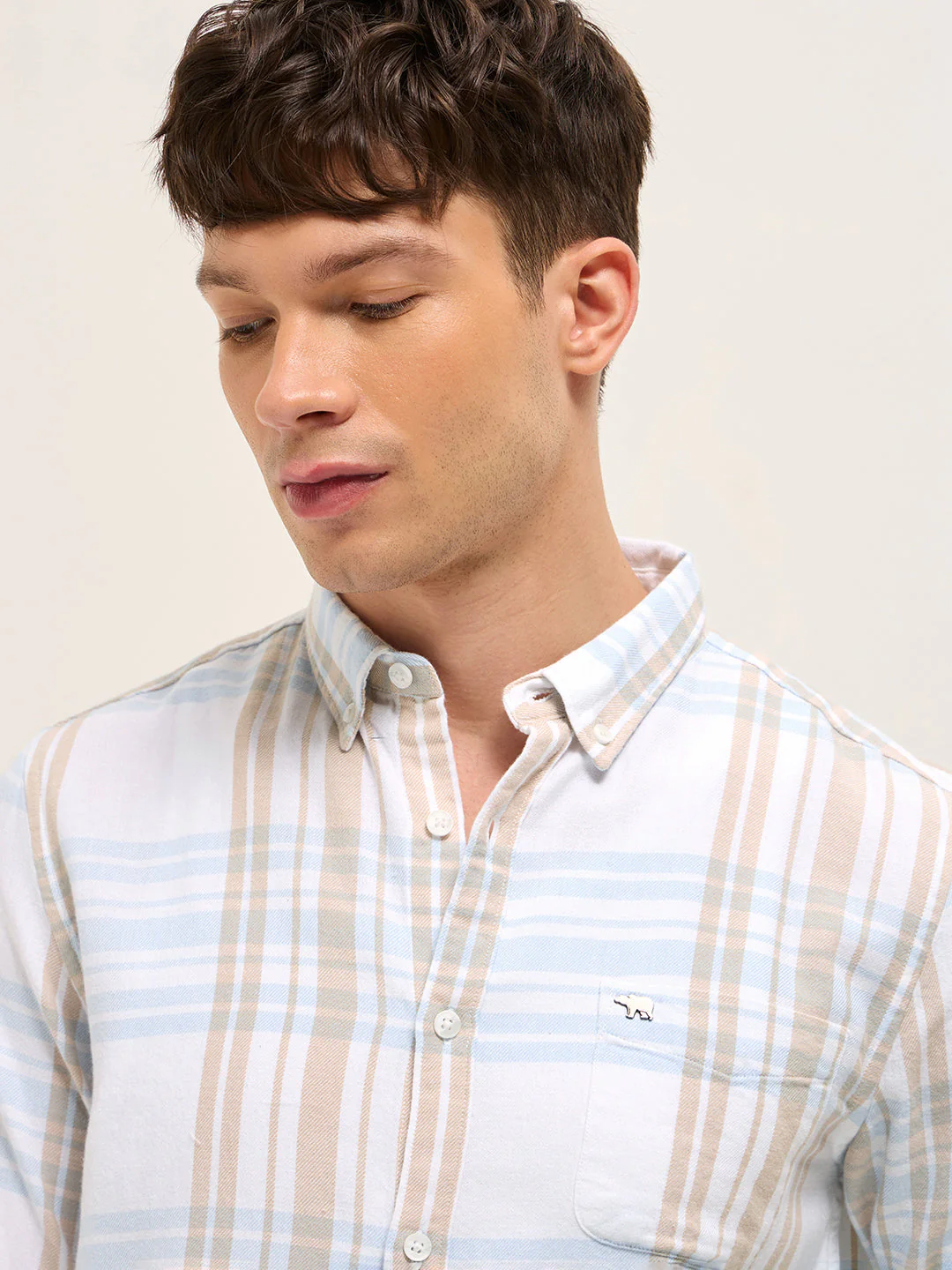 White Checked Slim Fit Casual Shirt with Button-Down Collar - Image 5