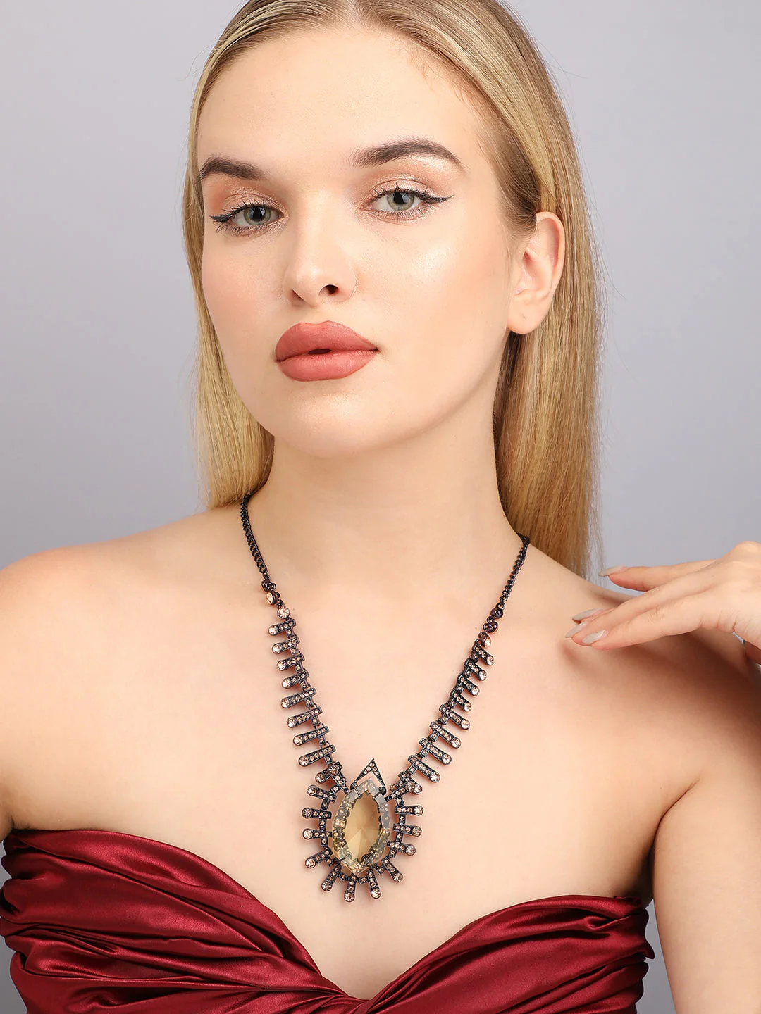 Astrid Necklace - Image 2