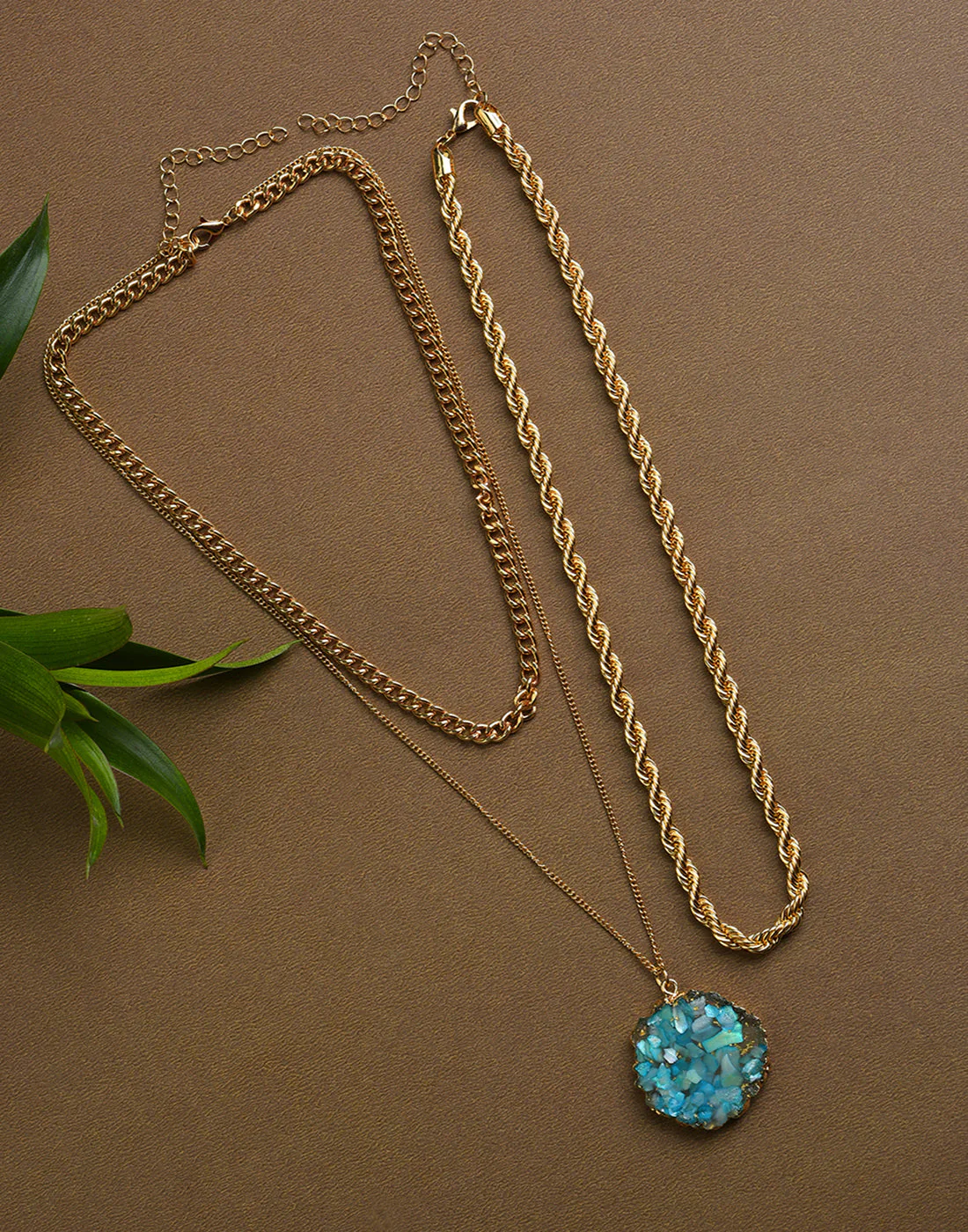 Pack of 3 Dazzling Pendant - Image 2