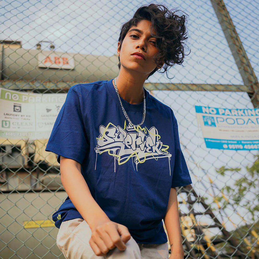 Throwie Graphic T-Shirt - Image 4