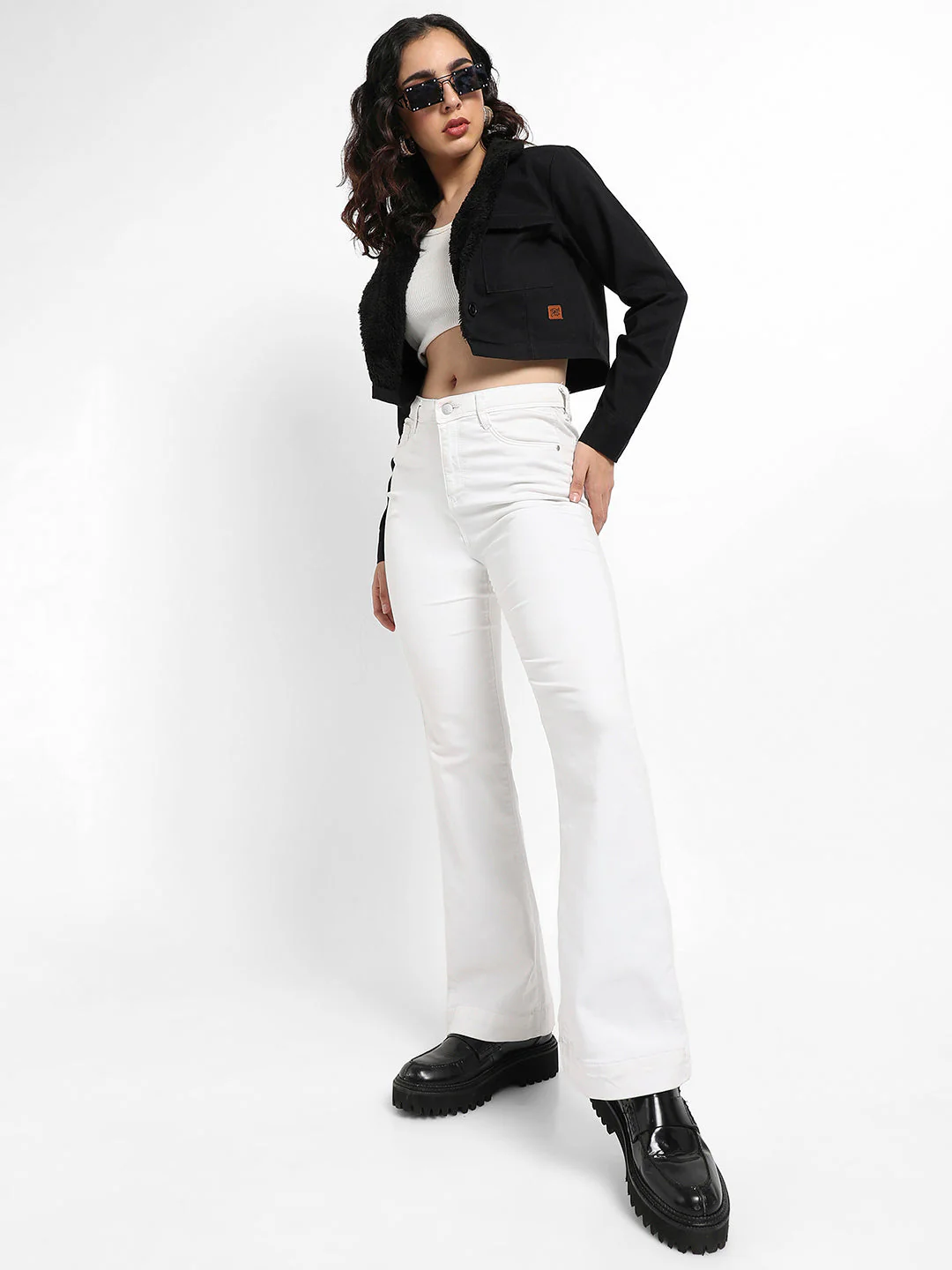 Single-Breasted Cropped Blazer With Fur Detail - Image 6