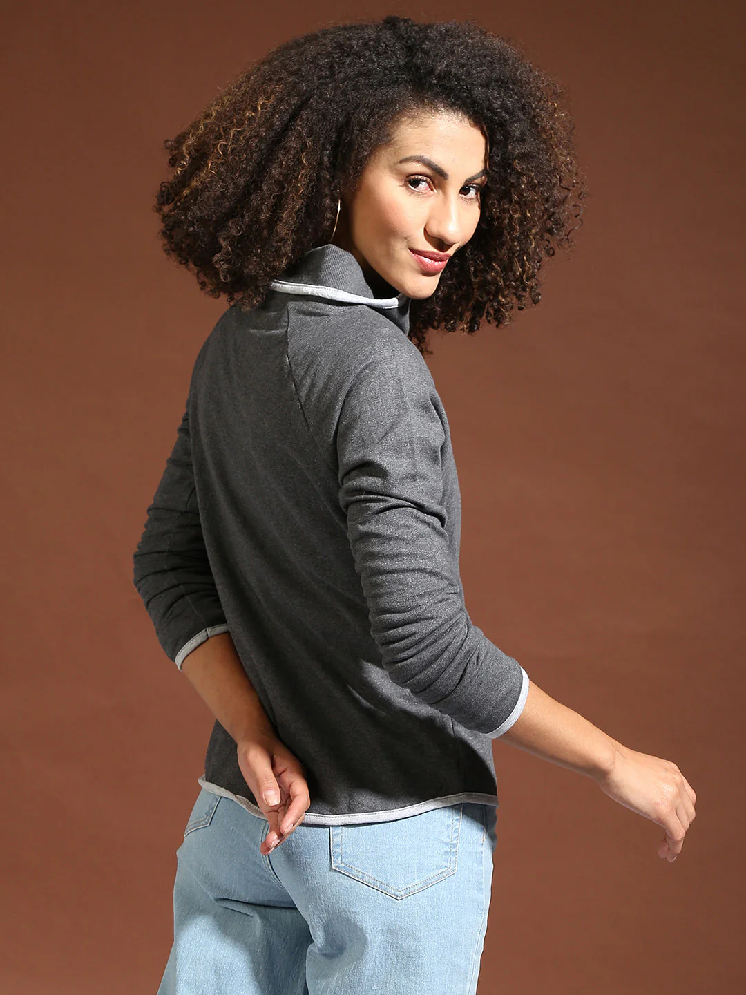 Solid Sweatshirt - Image 4