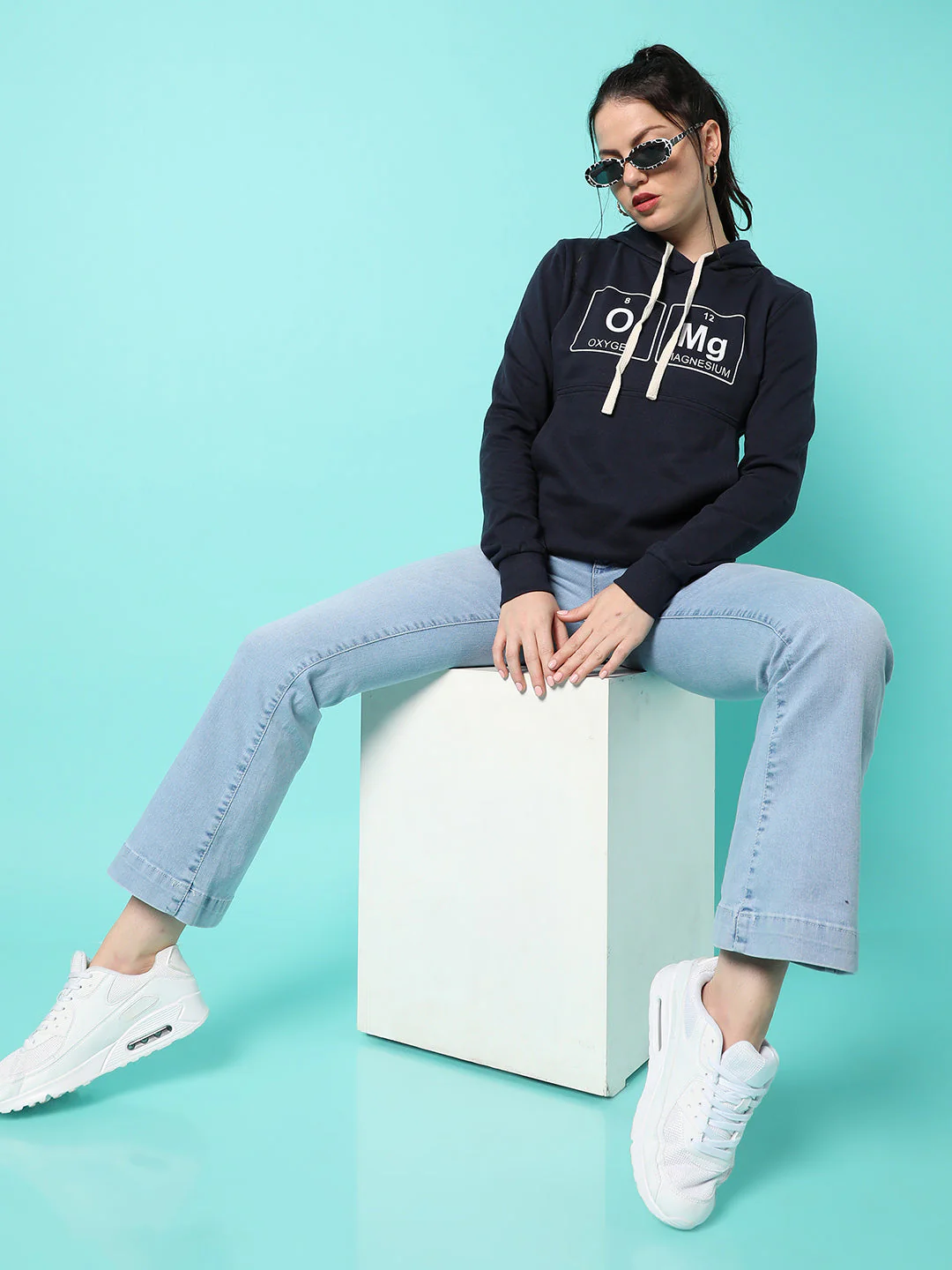 Stypography Print Hoodie - Image 7