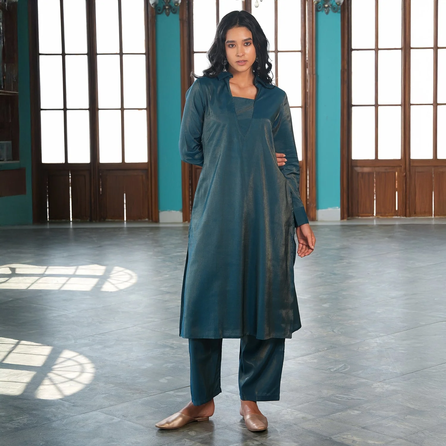 Dusk Ensemble Kurta Set - Image 3