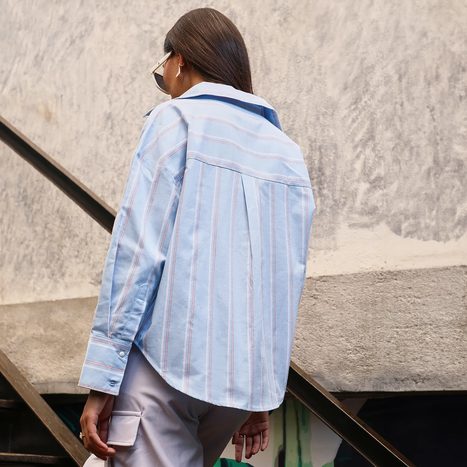 Contrast Striped Boxy Shirt - Image 4