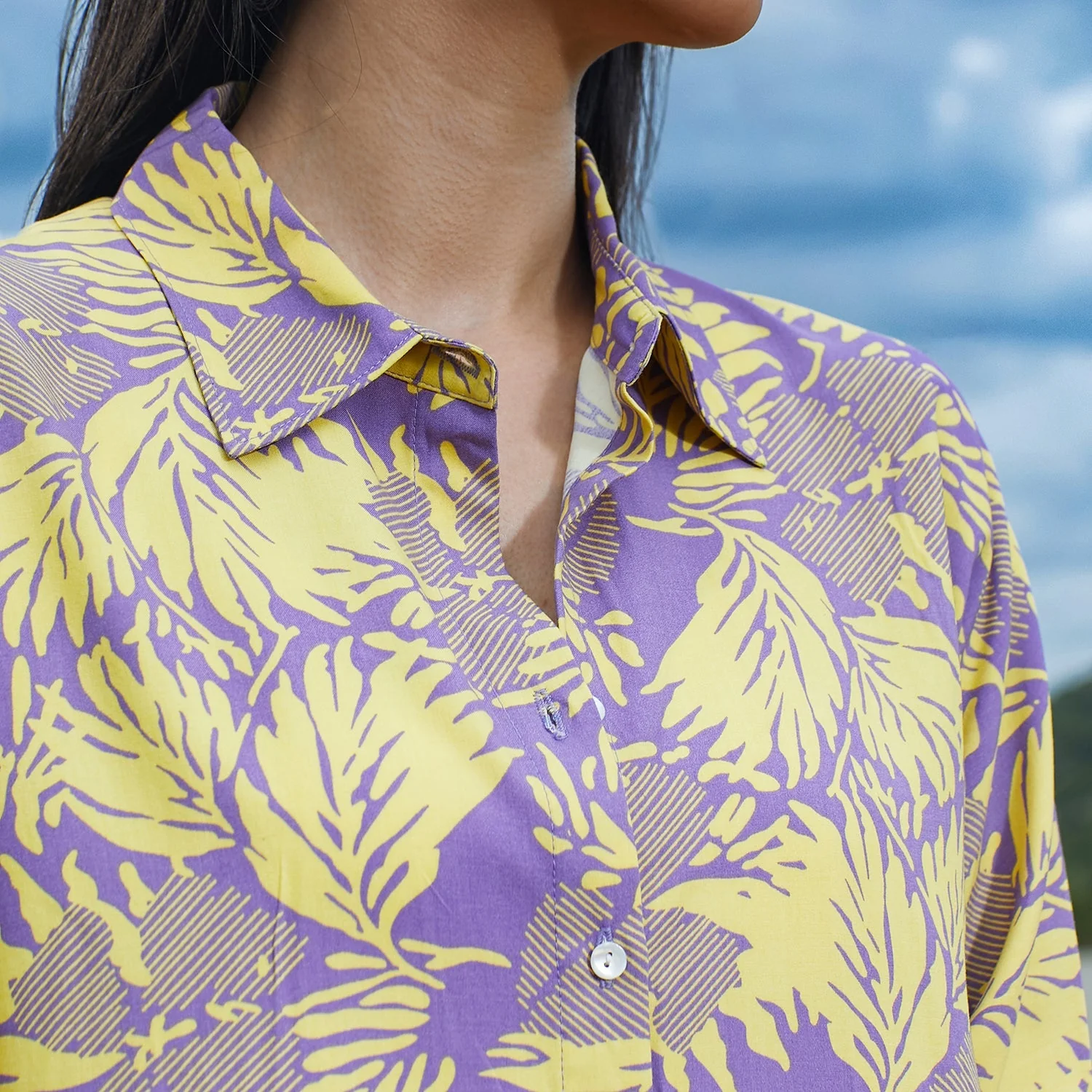 Contrast Foliage Shirt - Image 7