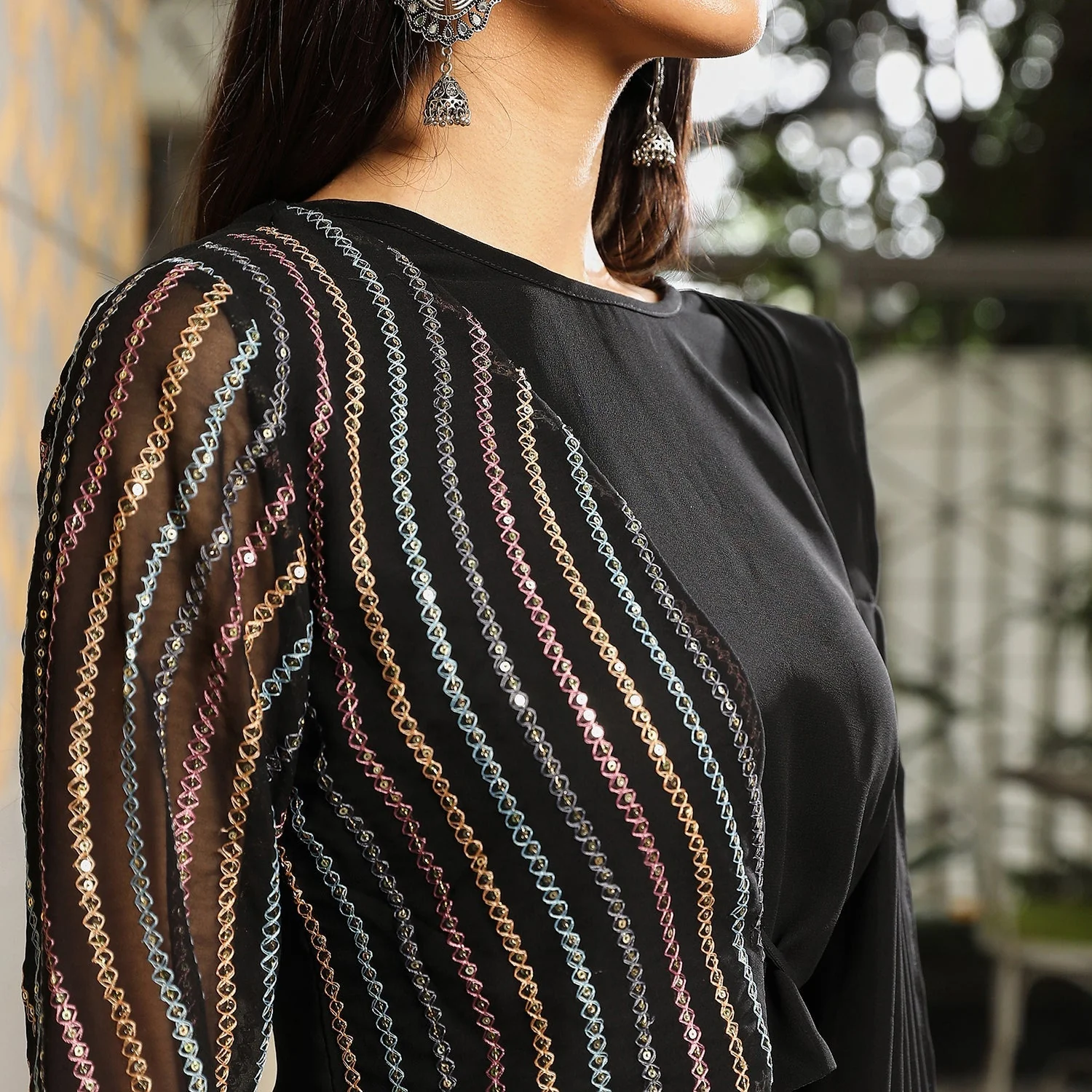Embellished Lined Pre-Draped Saree - Image 3