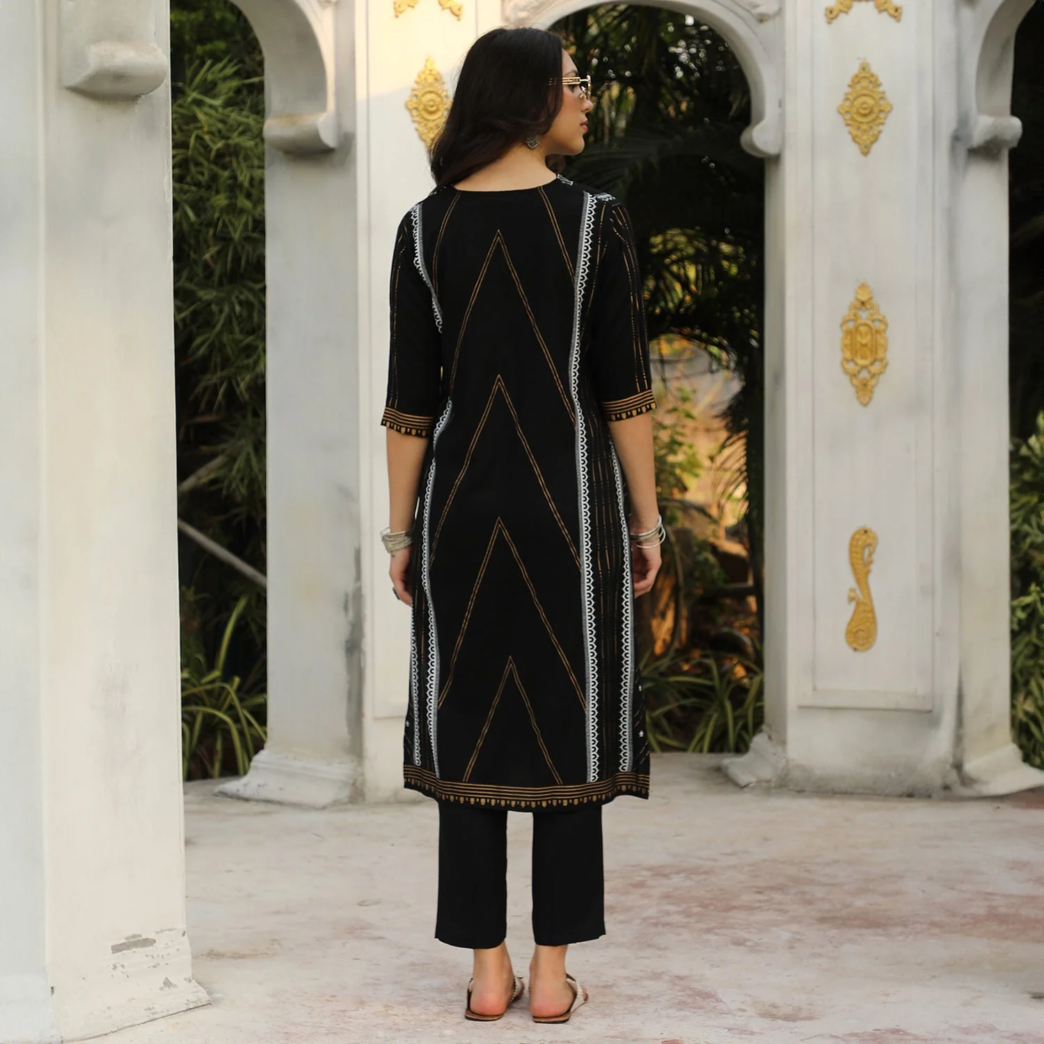 Geometric Print Kurta With Trousers Set - Image 4