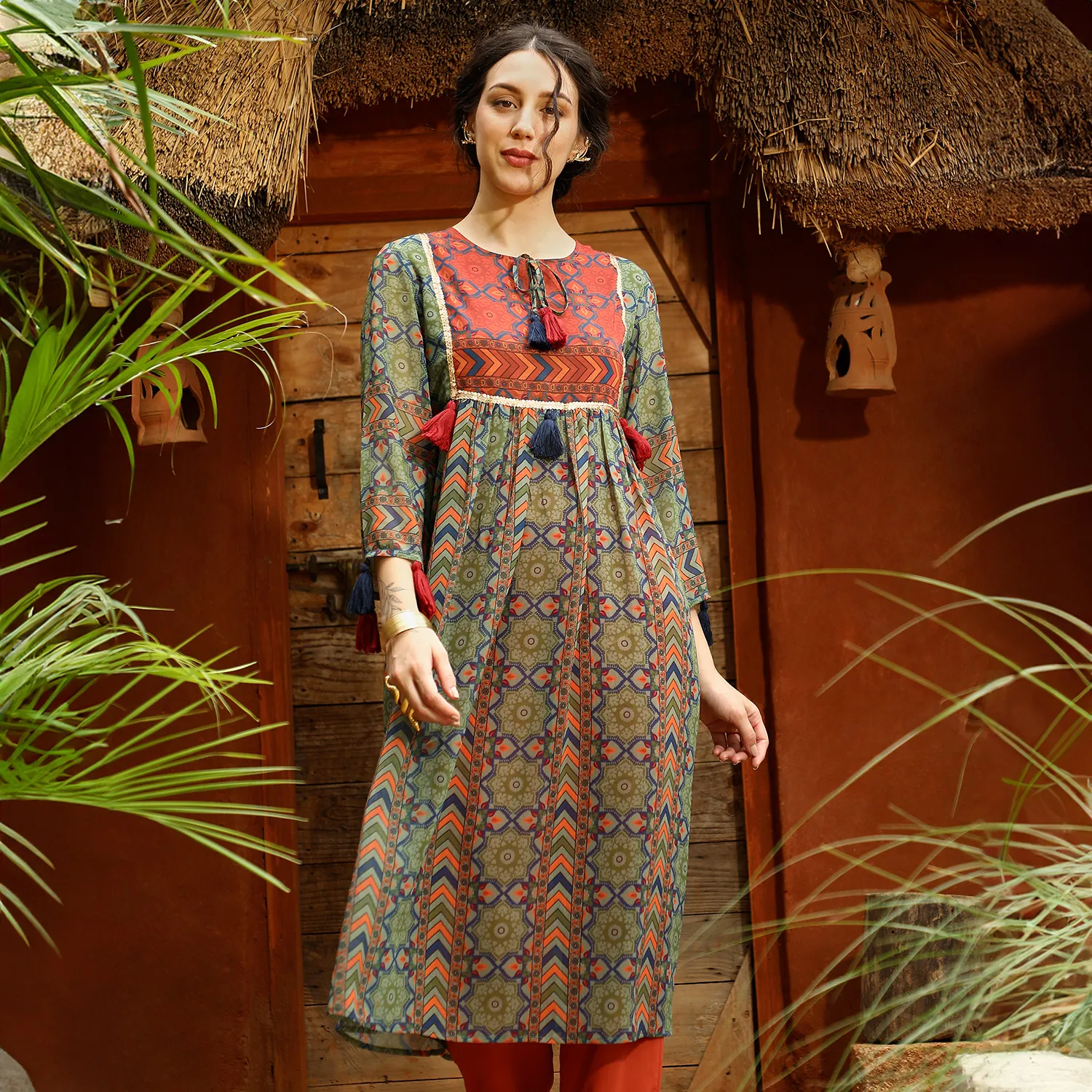 Geometric Block Kurta With Trousers - Image 9