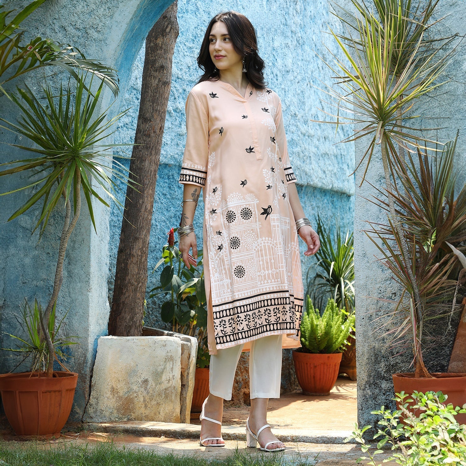 Bird Print Kurta With Trousers Set - Image 3